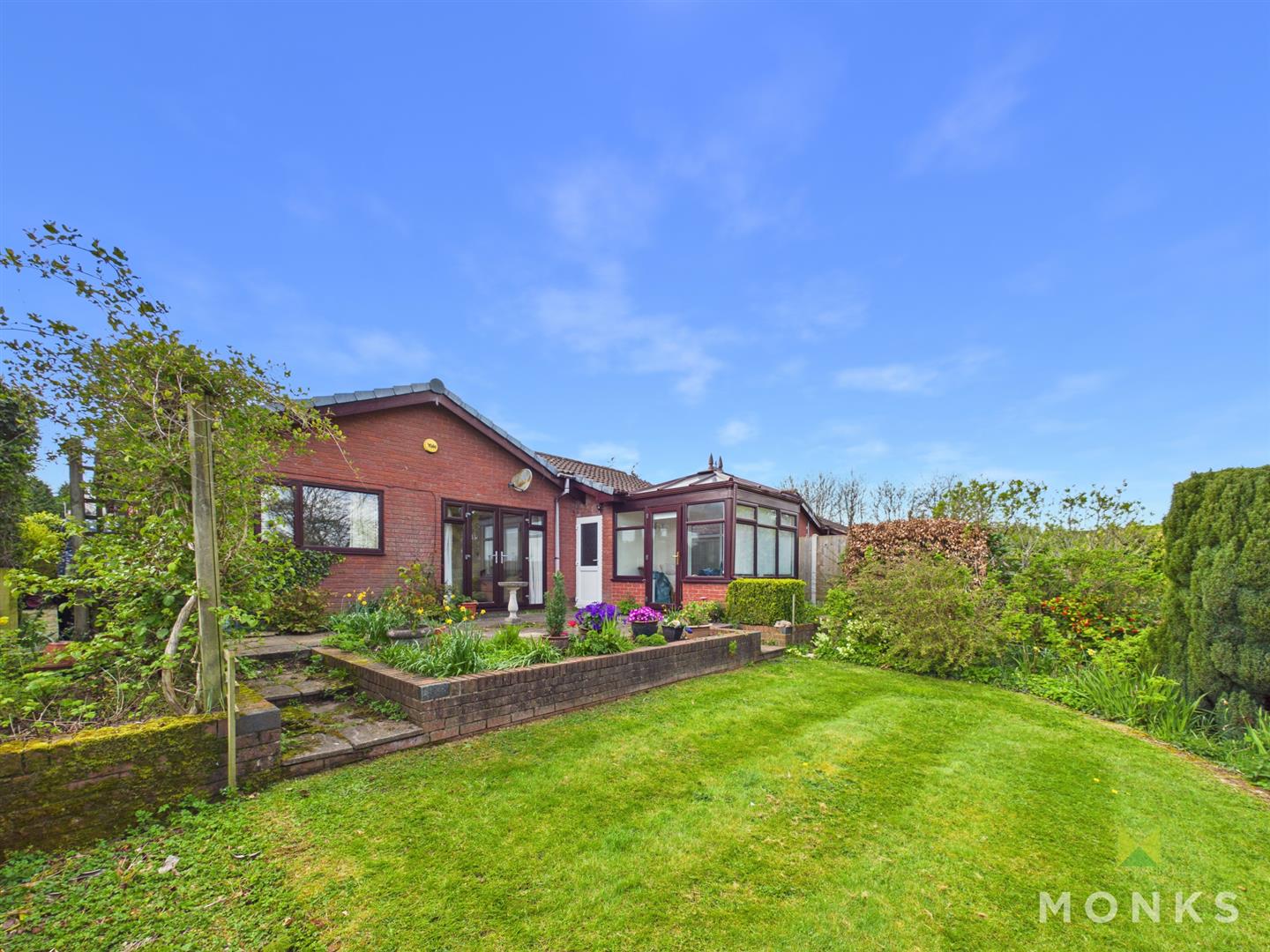 22 Llanforda Mead, Oswestry, SY11 1TS For Sale